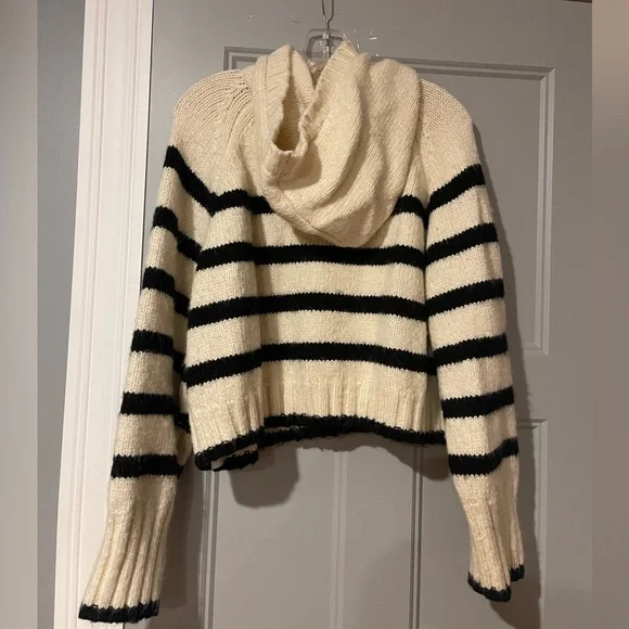 Zara sweater - Picture 5 of 6